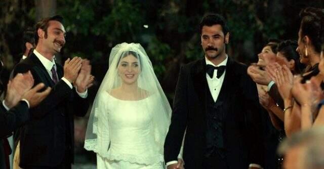 Demet Akalın, Bir Zamanlar Çukurova'yı izlerken sürekli Hercai'nin tanıtımının verilmesine sitem etti