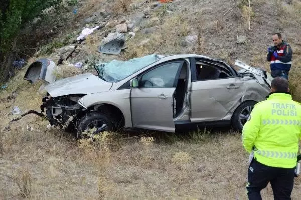 Takla atan otomobil bir aileye felaketi yaşattı: 2'si çocuk, 3 kişi hayatını kaybetti