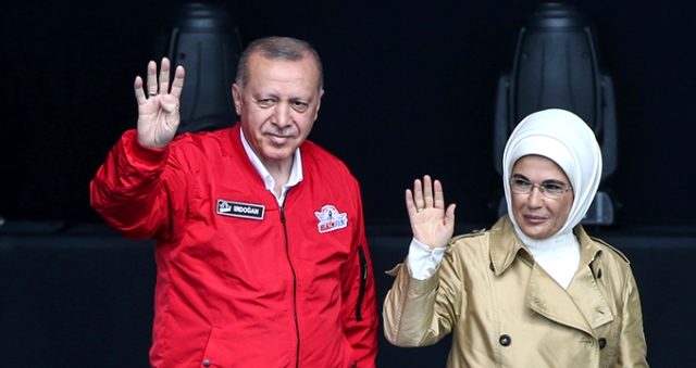 Erdoğan: Akademisyenlerden çalışmalarını Türkiye'de sürdürmek için müthiş bir talep var