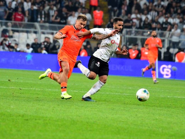 Beşiktaş, Medipol Başakşehir ile 1-1 berabere kaldı