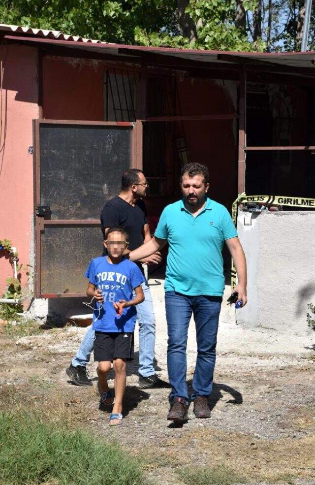 Antalya'da 45 yaşındaki engelli kadın, evinde ölü bulundu! Antalya'da 45 yaşındaki engelli kadın, evinde ölü bulundu!
