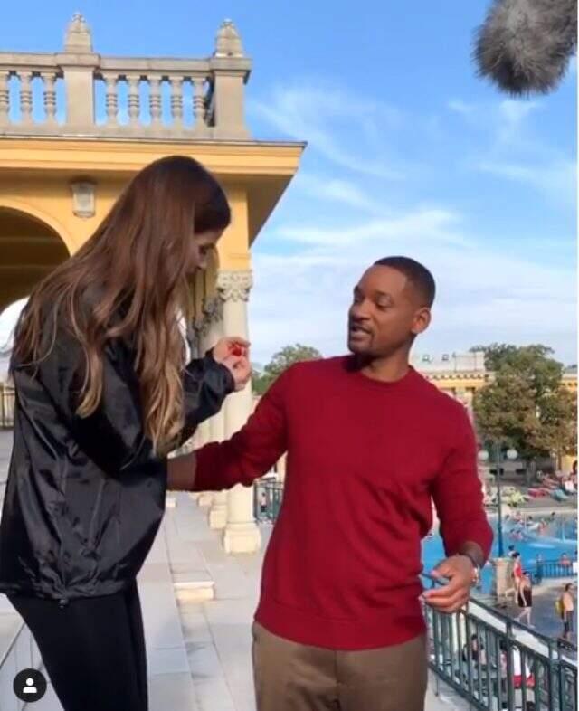 Ünlü fenomen Larissa Gecemer, yıldız oyuncu Will Smith'e çeyrek altın taktı