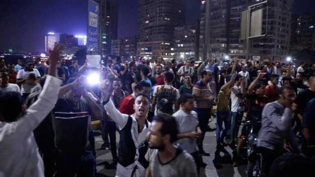 Muhammed Ali: Mısır'da protesto gösterilerini başlatan işadamı kimdir?