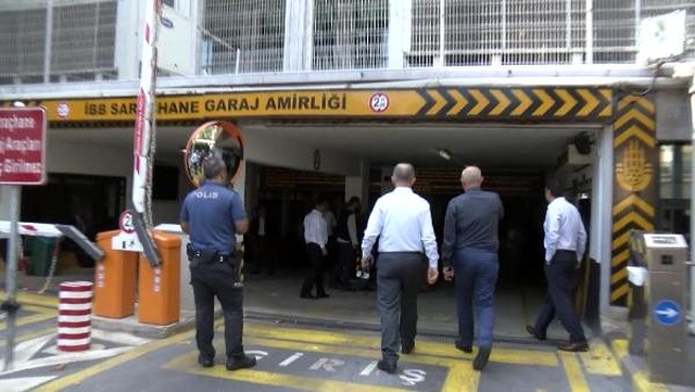 İBB binasında hareketlilik! İmamoğlu'yla görüşmek isteyen kişi binanın arka bölümünden tırmanarak içeri girdi
