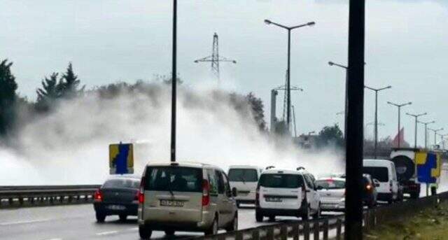 Oksijen deposundaki sızıntı vatandaşlara zor anlar yaşattı Oksijen deposundaki sızıntı vatandaşlara zor anlar yaşattı