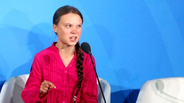 15 yaşındaki iklim aktivisti Greta Thunberg metal müzikli protesto