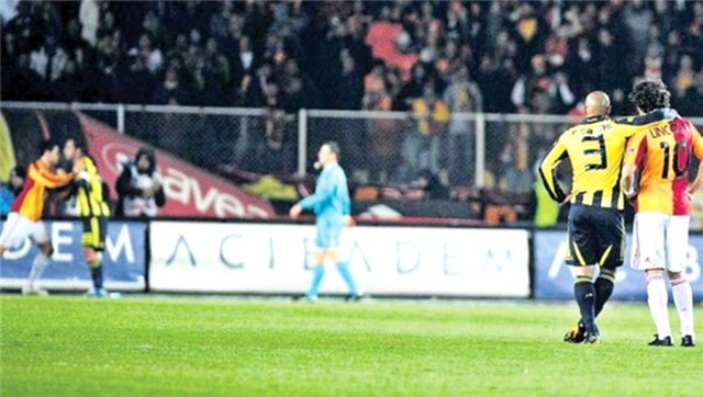 Bazen neşe, bazen keder; bugün bu derbiyle geçer!