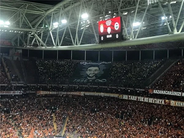Galatasaray'dan maç öncesi gönderme