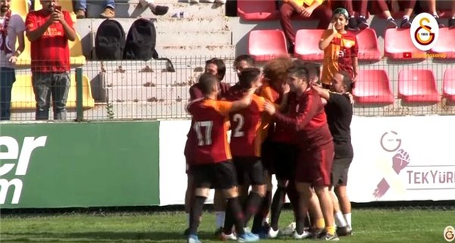 Galatasaray U-19 maçında Fenerbahçe'yi farklı yendi!