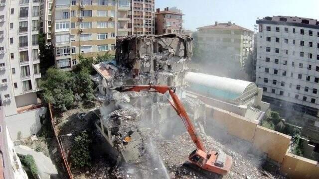 Vatandaş, deprem sonrası kentsel dönüşüm için soluğu belediye ve Çevre ve Şehircilik İl Müdürlükleri'nde aldı