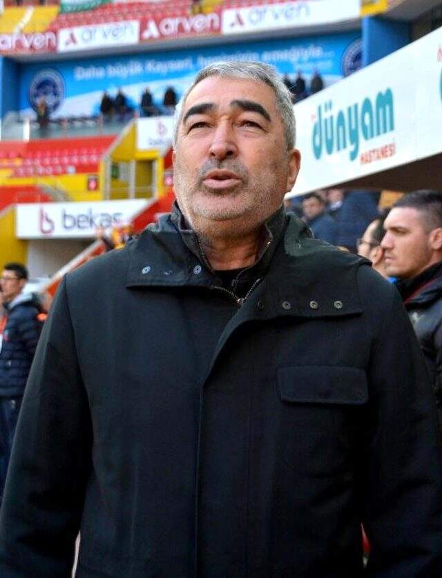 Hikmet Karaman'ın yerine ya Samet Aybaba ya da Hamza Hamzaoğlu! Hikmet Karaman'ın yerine ya Samet Aybaba ya da Hamza Hamzaoğlu!