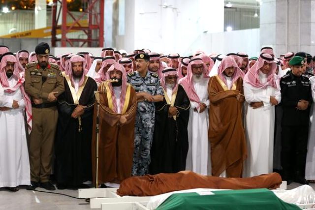 Suudi Arabistan Kralı'nın koruması defnedildi: Kral cenazeye gitmedi