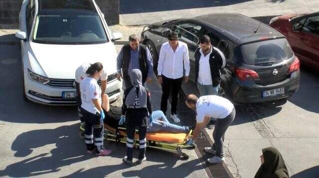 Yenibosna'da silahlı saldırı; 2 yaralı İstanbul'da lüks sitenin girişinde güpegündüz silahlar çekildi: 2 yaralı