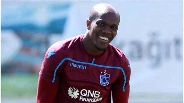 <a class='keyword-sd' href='/trabzon/' title='Trabzon'>Trabzon</a>'da kuçaklaşma! Bir anda ayağa kalkıp...