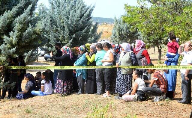 13 yıl sonra gelen itiraf sonrası başlatılan kazıda, kemiklere ulaşıldı 13 yıl sonra gelen itiraf sonrası başlatılan kazıda, kemiklere ulaşıldı