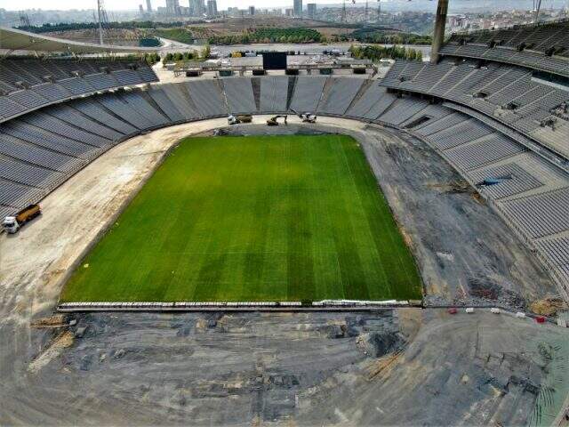 Atatürk Olimpiyat Stadı, Şampiyonlar Ligi finali için hazırlanıyor Atatürk Olimpiyat Stadı, Şampiyonlar Ligi finali için hazırlanıyor