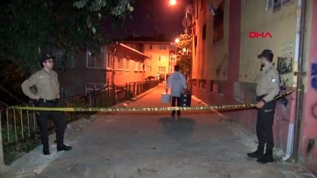 Eşinin boğazını falçata ile keserek öldürdü Eşinin boğazını falçata ile keserek öldürdü