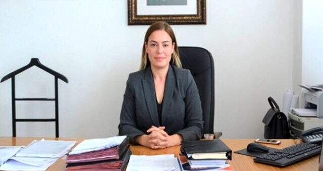 Son dakika: Gemlik Belediye Başkanı, rehin alınan yardımcısını kapıyı kırarak kurtardı Gemlik Belediye Başkanı, rehin alınan yardımcısını kapıyı kırarak kurtardı