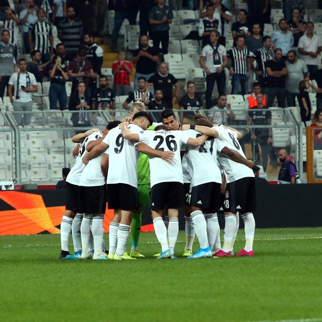 Beşiktaş, Wolverhampton'a 1-0 yenidi
