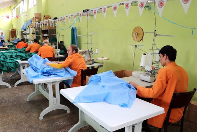 Fabrika gibi cezaevinde 8 ayda 5,2 milyon lira ciro yapıldı