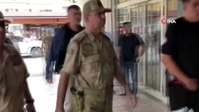 Son dakika: Hatay'da operasyona giden askeri araç devrildi: 2'si ağır 7 askerimiz yaralı Hatay'da operasyona giden askeri araç devrildi: 2'si ağır 7 askerimiz yaralı