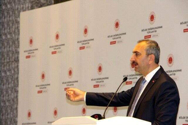 Adalet Bakanı Gül: Cinsel saldırı mağdurları, suçun faili ile bir araya gelmeden ifade verebilecek