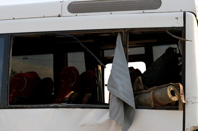 Şanlıurfa'da askeri midibüs ile TIR çarpıştı: 1 asker şehit oldu