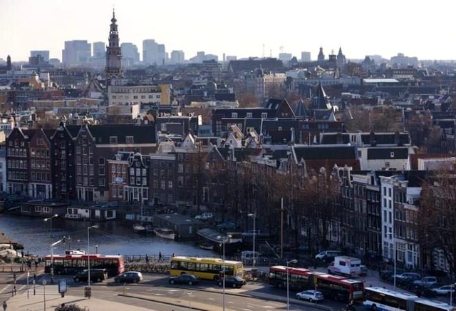 Amsterdam Belediyesi 'araçsız şehir' hedefi kapsamında alacağı önlemleri açıkladı