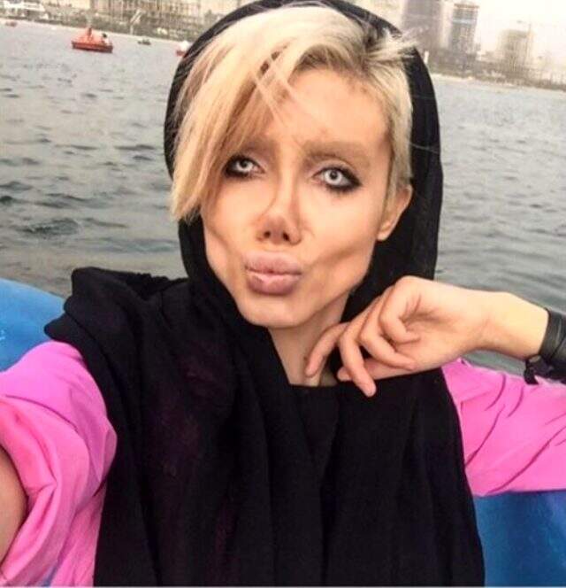 İran'ın Angelina Jolie'si' Sahar Tabar 