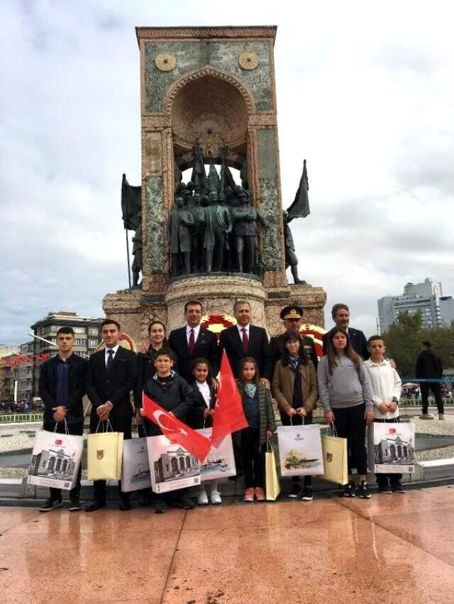 Cumhurbaşkanı Erdoğan İstanbul'un kurtuluş yıl dönümü dolayısıyla İmamoğlu'na tebrik telgrafı gönderdi