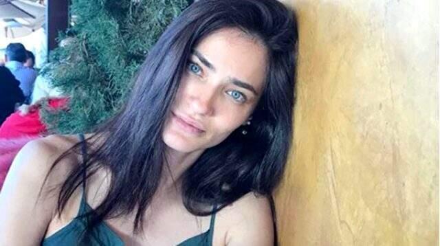 Saadet Işıl Aksoy, bikinili fotoğrafıyla takipçilerinden tam not aldı