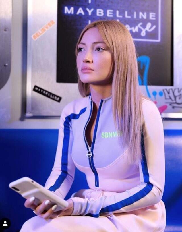 Danla Bilic yeni imajıyla bambaşka biri haline geldi