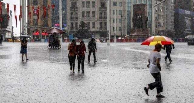 Meteoroloji saat verip uyardı: İstanbul'da sağanak saat 18:00'den sonra başlayacak