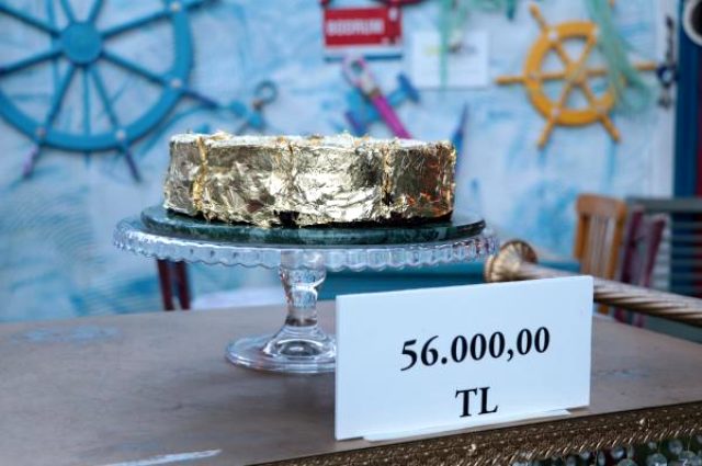 340 gram altınla yapıldı! İşte Türkiye'nin en pahalı pastası