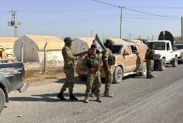 Suriye Milli Ordusu, Fırat'ın doğusuna girdi Suriye Milli Ordusu, Fırat'ın doğusuna girdi