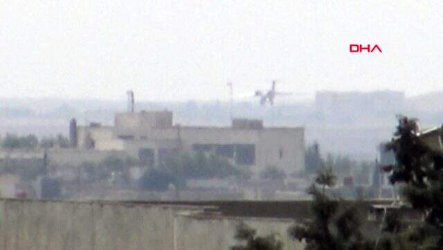 11 kişinin öldüğü saldırıların yapıldığı Kamışlı'ya inen uçak böyle görüntülendi
