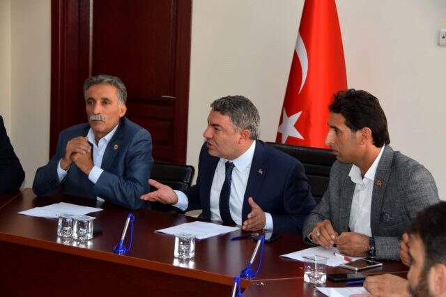 Barış Pınarı Harekatı'nı eleştiren meclis üyesi gözaltına alındı