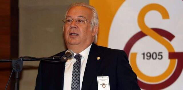 Galatasaray yönetimi, Eşref Hamamcıoğlu'nu istifaya davet etti! Galatasaray yönetimi, Eşref Hamamcıoğlu'nu istifaya davet etti!
