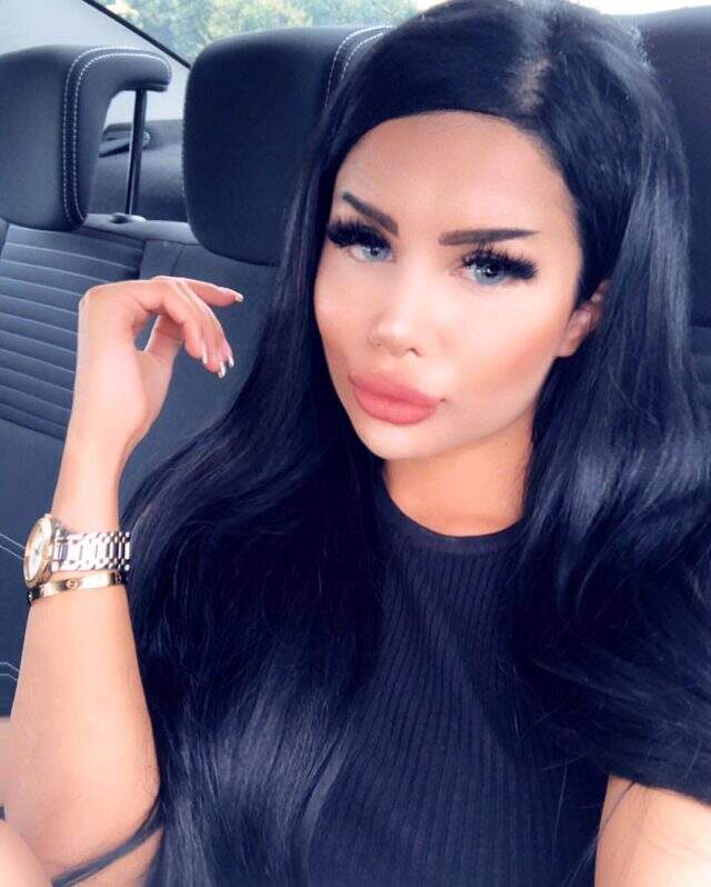 Sosyal medya fenomeni kadın, futbolcu Emre Mor'un attığı mesajı ifşa etti