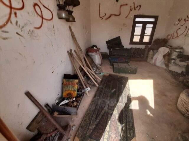 Tel Abyad'da teröristlere ait binalardaki işaretler dikkat çekti