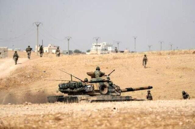 TSK, Münbiç yakınlarında takviye güç olarak konuşlanmasını sürdürüyor