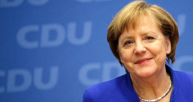 <a class='keyword-sd' href='/angela-merkel/' title='Angela Merkel'>Angela Merkel</a> mülteci konusunda Türkiye'ye destek verdi: Büyük bir yük aldığını biliyoruz