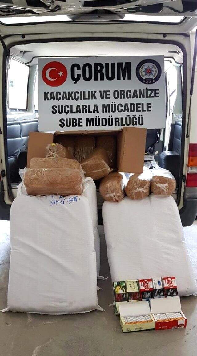 15 ton kaçak tütünle yakalanan zanlılardan ilginç savunma: Kalabalık aileyiz, kullanıyoruz 15 ton kaçak tütünle yakalanan zanlılardan ilginç savunma: Kalabalık aileyiz, kullanıyoruz