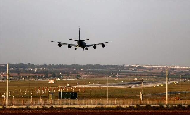 İncirlik Hava Üssü'nde savaş uçağı hareketliliği