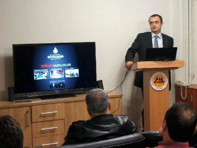 İBB Deprem ve Zemin İnceleme Müdürlüğü'nde görev değişimi! Mahmut Baş görevden alındı İBB Deprem ve Zemin İnceleme Müdürlüğü'nde görev değişimi! Mahmut Baş görevden alındı