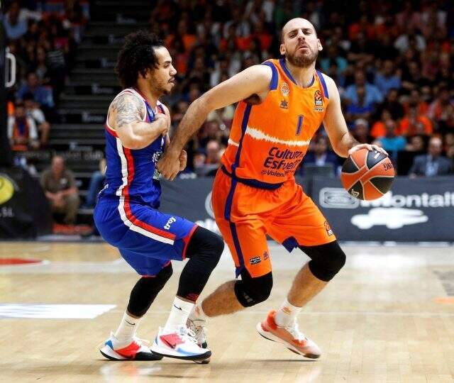 Anadolu Efes, Valencia Basket'i 83-78 yendi! Anadolu Efes, Valencia Basket'i 83-78 yendi!
