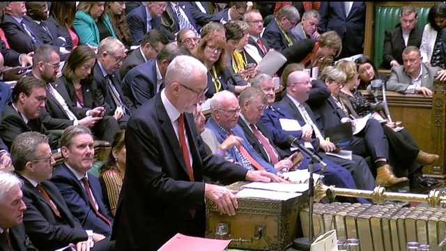 Brexit: İngiltere Parlamentosu 37 yıl sonra Cumartesi günü toplandı, gündeminde AB'yle varılan...