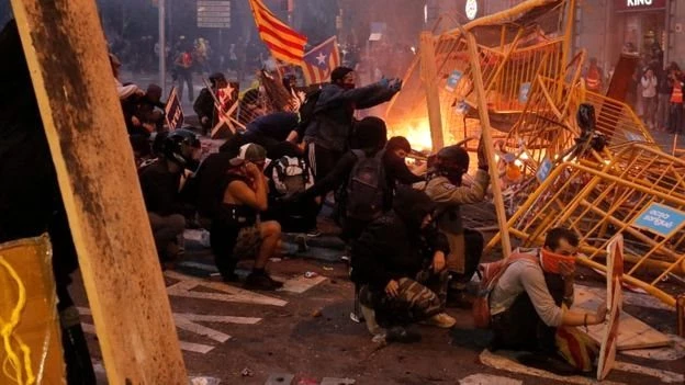 Katalan liderden gösteriler sonrası İspanya'ya çağrı: Müzakere masasına oturalım