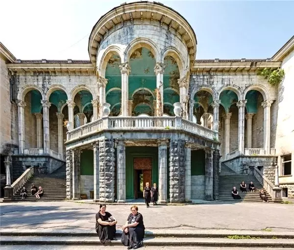 Tskaltubo'nun gizemli sanatoryumları! Bir asır önce donup kalmış gibi...