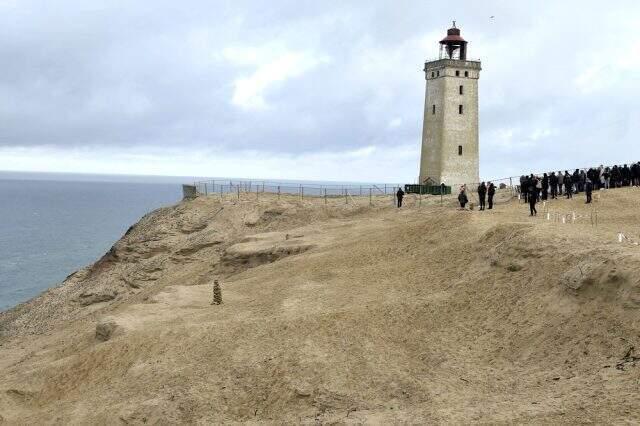 Danimarka'da 120 yıllık deniz feneri karadan yürütülüyor